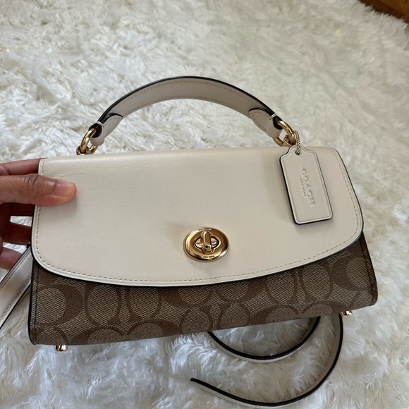 Coach Tilly Satchel 23 In Signature Crossbody Handbag Satchel - Picture 4 of 16